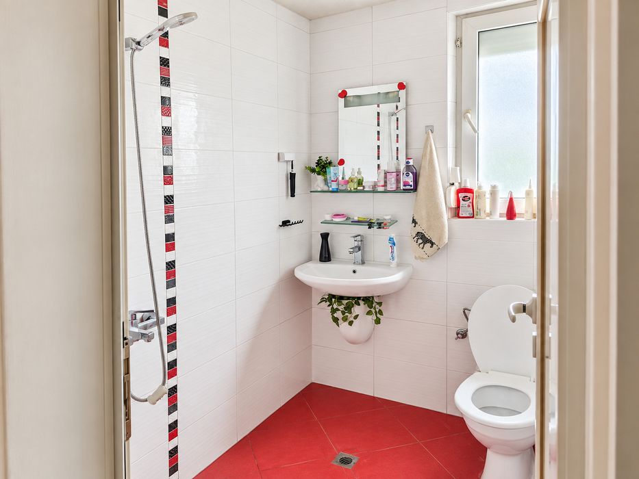 Продава се Къща в с. Голяновци, Област София-област - 171 кв.м за 2340 €/кв.м - Снимка #13