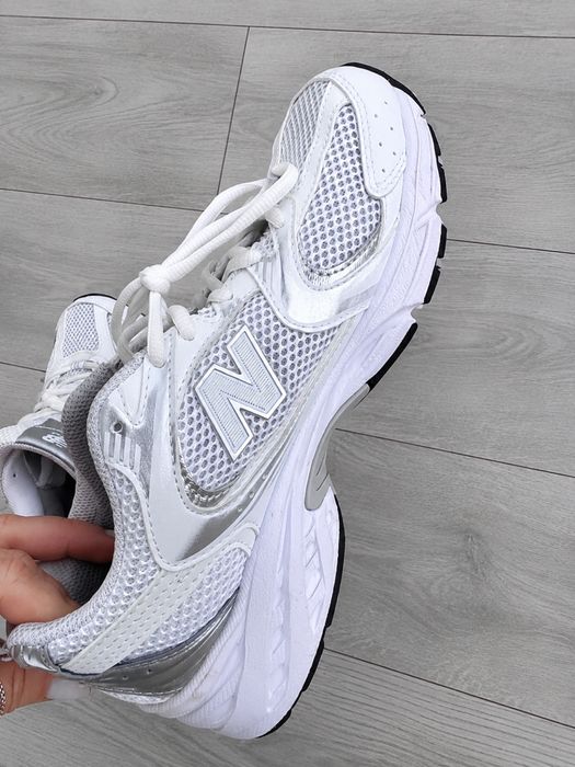 New balance 530