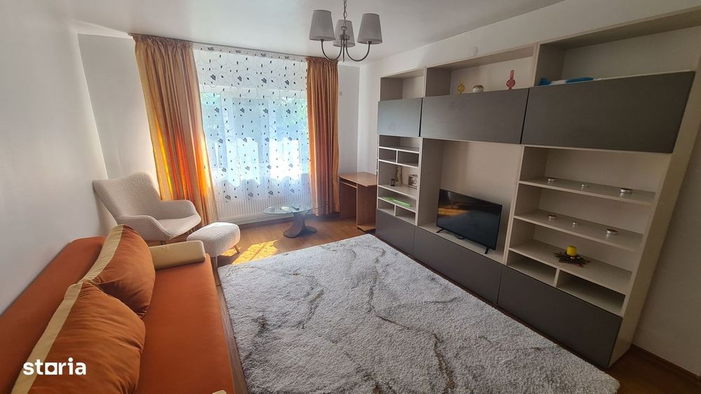 Apartament cu 2 camere de închiriat în Curtea de Argeș.