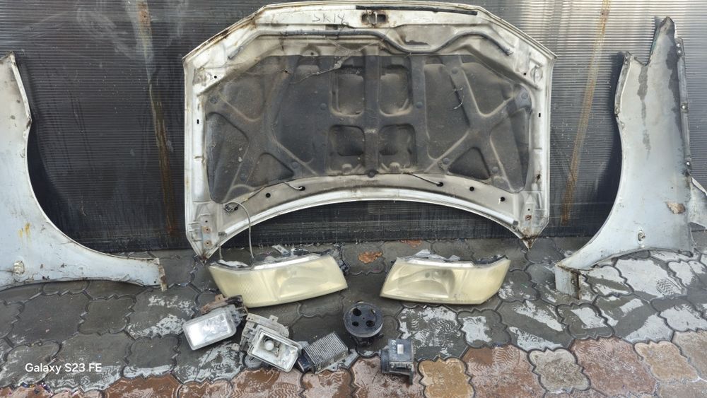 Крыло капот митсубиси шариот