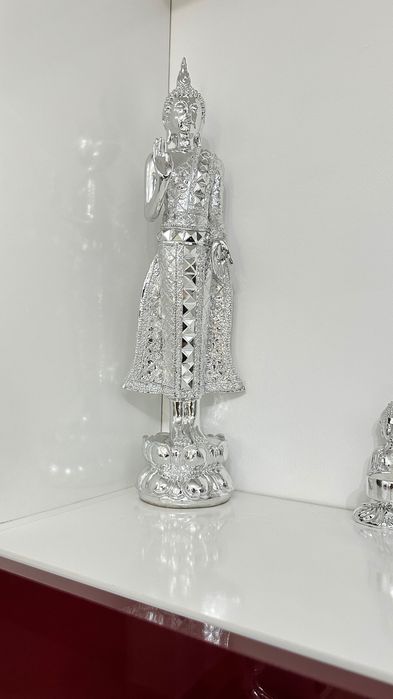 Pereche statuete mari Buddha în picioare , argintii cu oglinzi (2 bucăți)