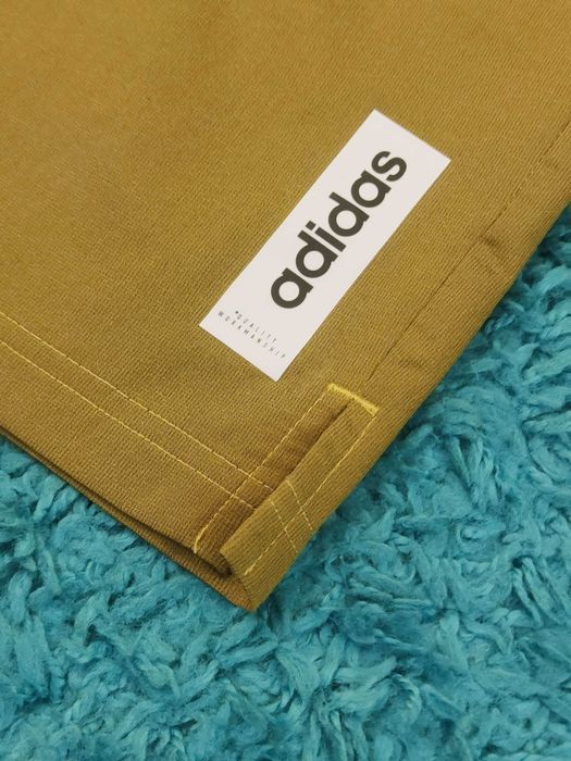 Pantaloni scurti Adidas Climalite Gold