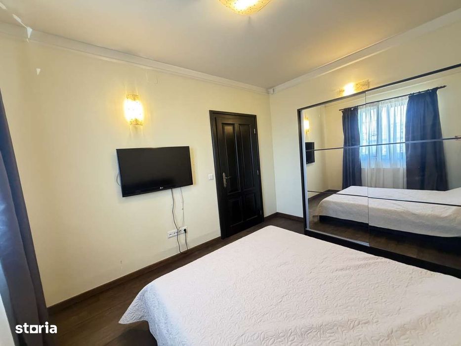 Apartament 3 camere, balcon, Cetate