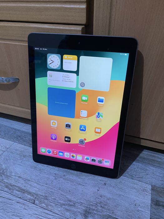 Vand tableta Ipad Generatia 6! Este ca noua !