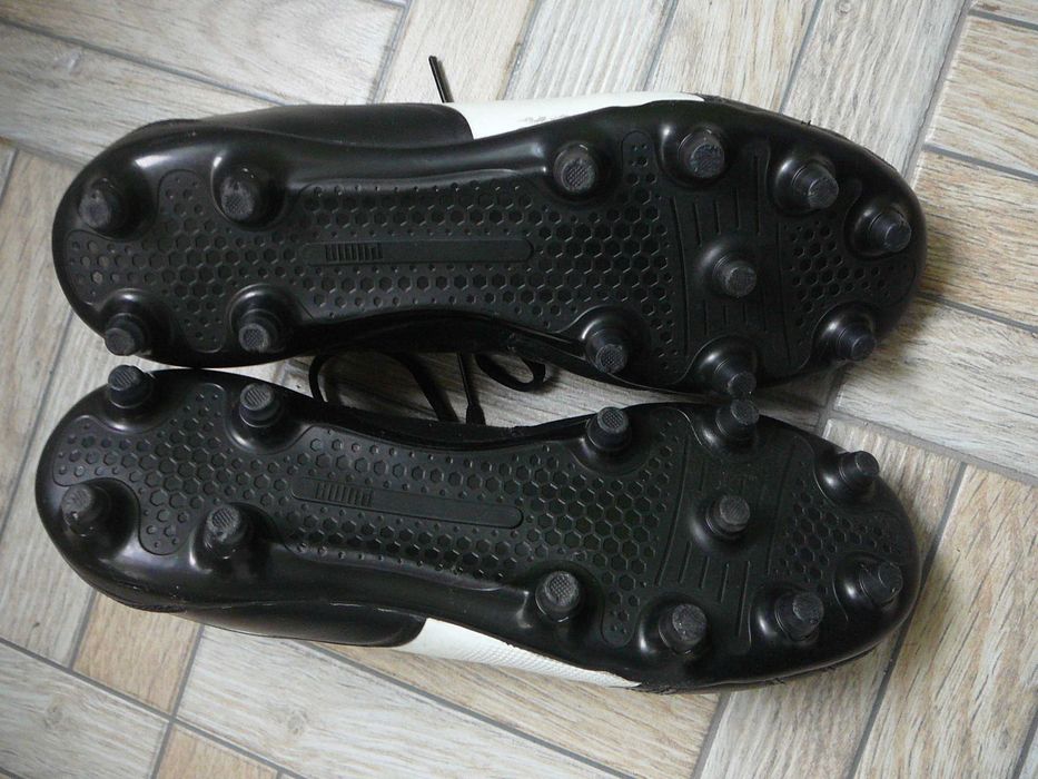 Футболни обувки "Пума"