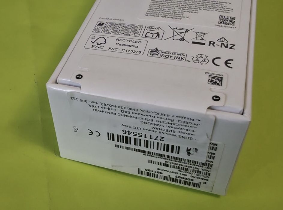 ЗАПЕЧАТАН 40mm Samsung watch 8 LTE Гаранция Yettel 2028 Graphite | Сив