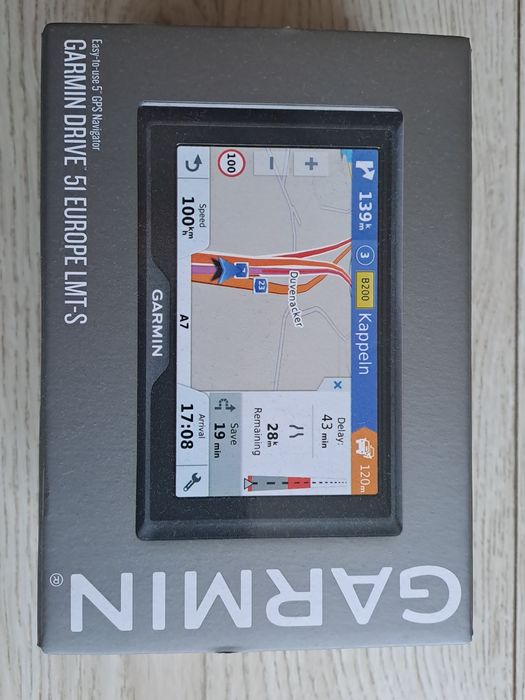 Продавам навигация GARMIN DRIVE 5I EUROPE LMT-S