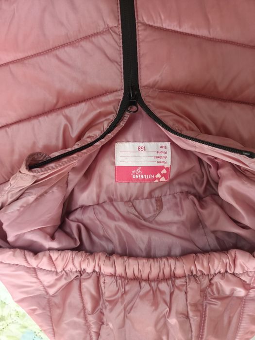 Продам куртку на девочку