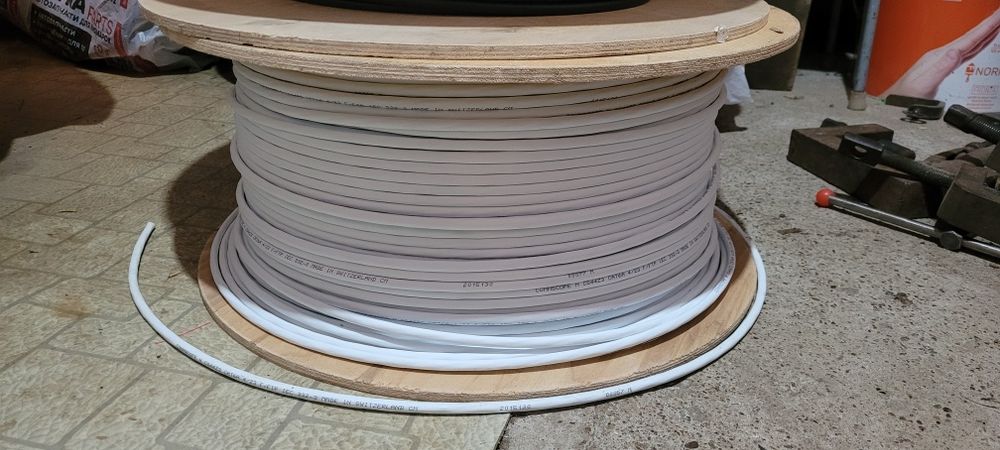 Кабель F/FTP commscope.