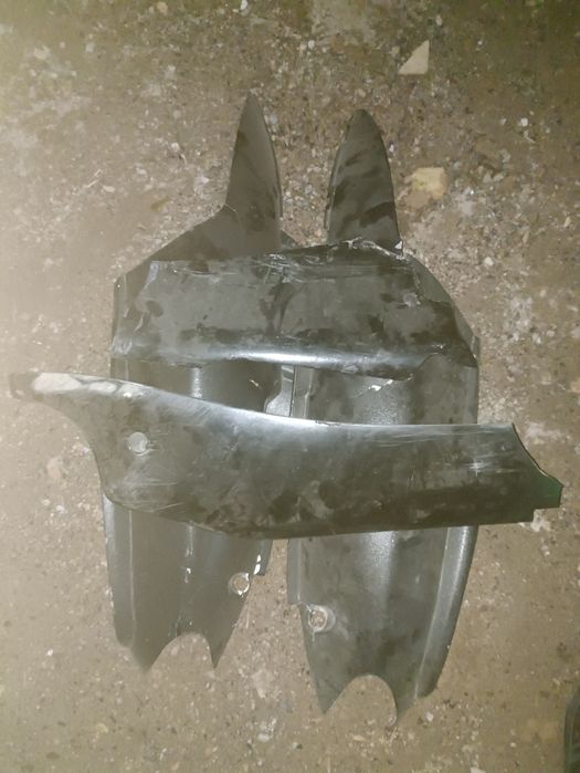 Продаётся срочно скутер 100 кубовый не на ходу смотрите фото