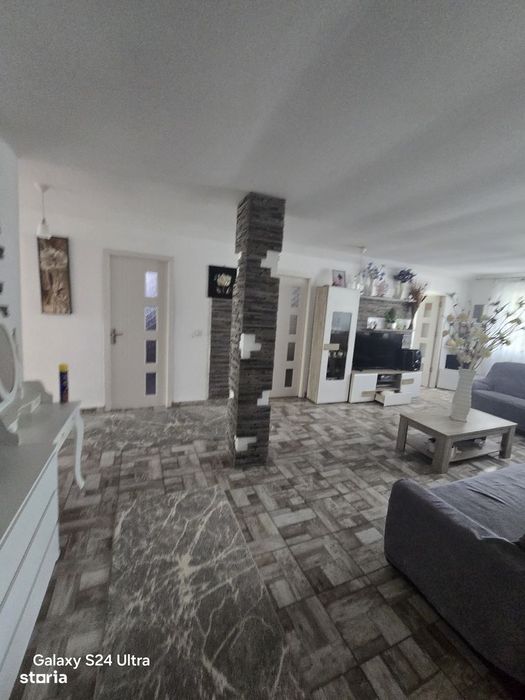Casa P+1 Bariera Valcii,330 mp utili cu 400 mp teren,la cheie