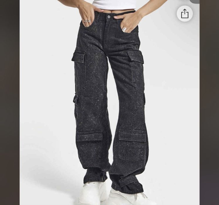 Дънки с джобове и блестящи частици