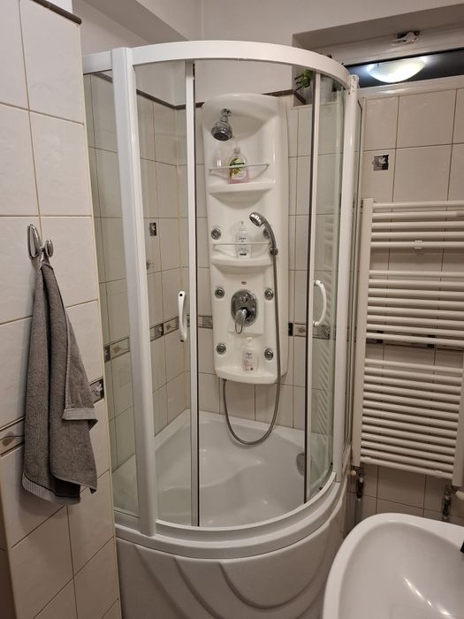 Cabina de dus sticla Sanotechnik cu cadita adâncă si sistem hidromasaj