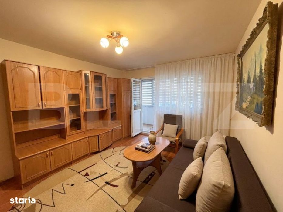 Apartament cu 3 camere, centrala si AC, Craiovita-Materna