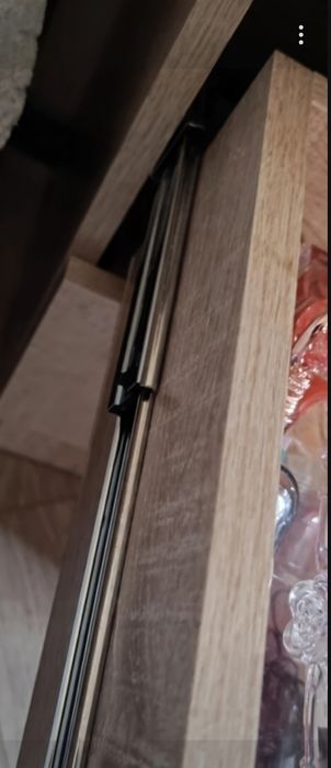 Тумбочка вместительная.