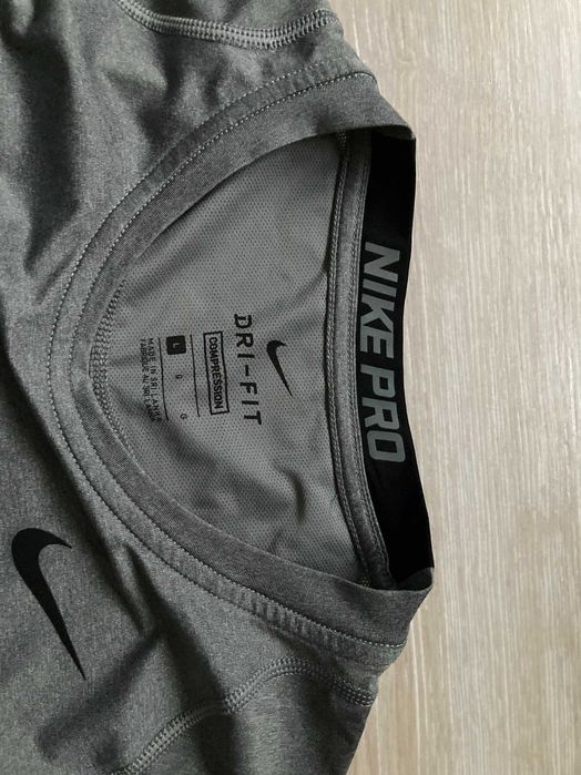 Найк Nike Pro Compression Dri Fit мъжка сива тениска размер L