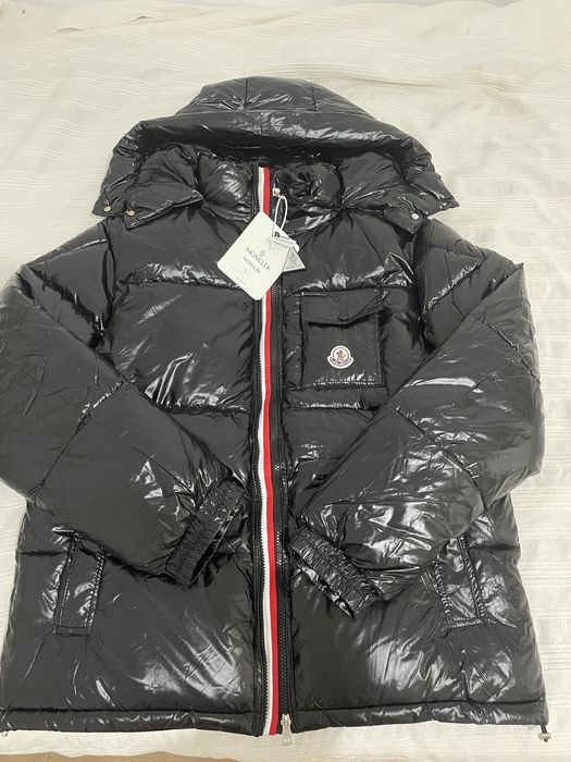 Geaca Mon.cler- marimea L si M