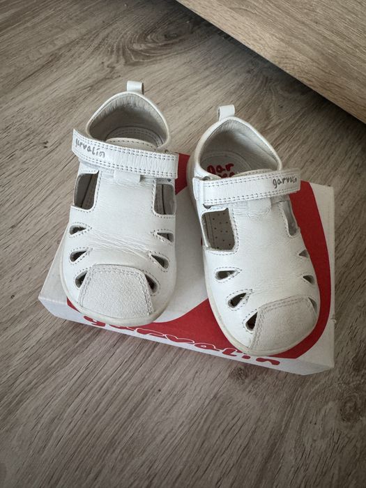 Сандали для девочки