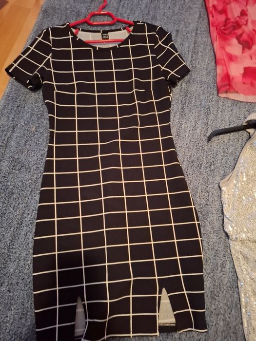 Rochii scurte și lungi