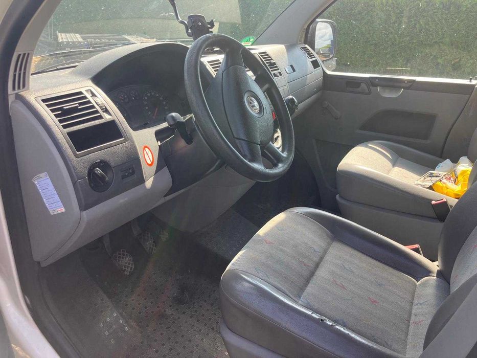 VW Transporter 8+1 model lung AC 1,9TDI