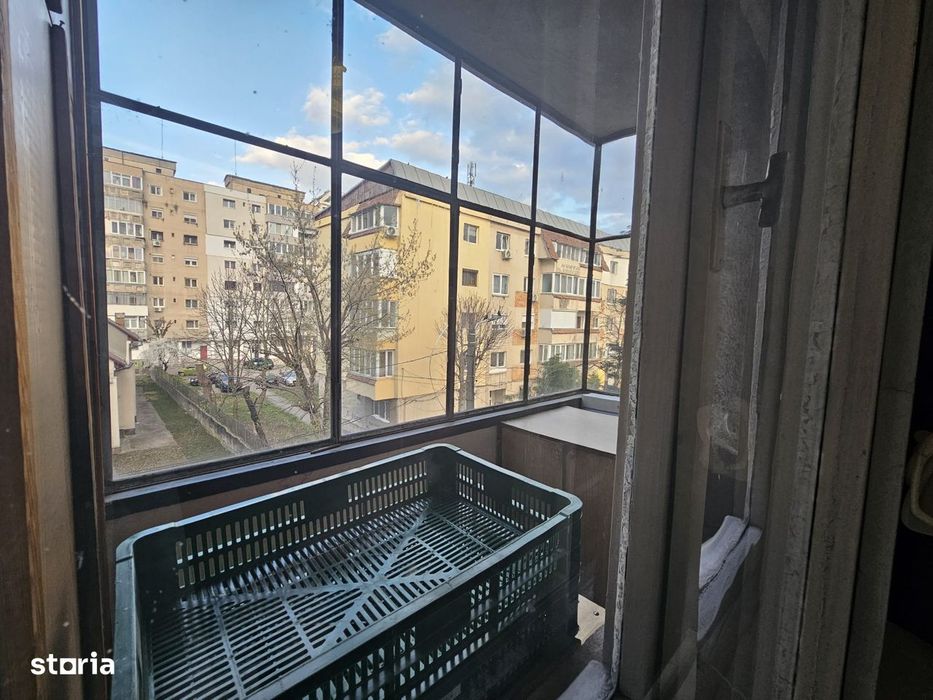 Apartament 4 camere, etaj 2 cu garaj zona Mihai Viteazu