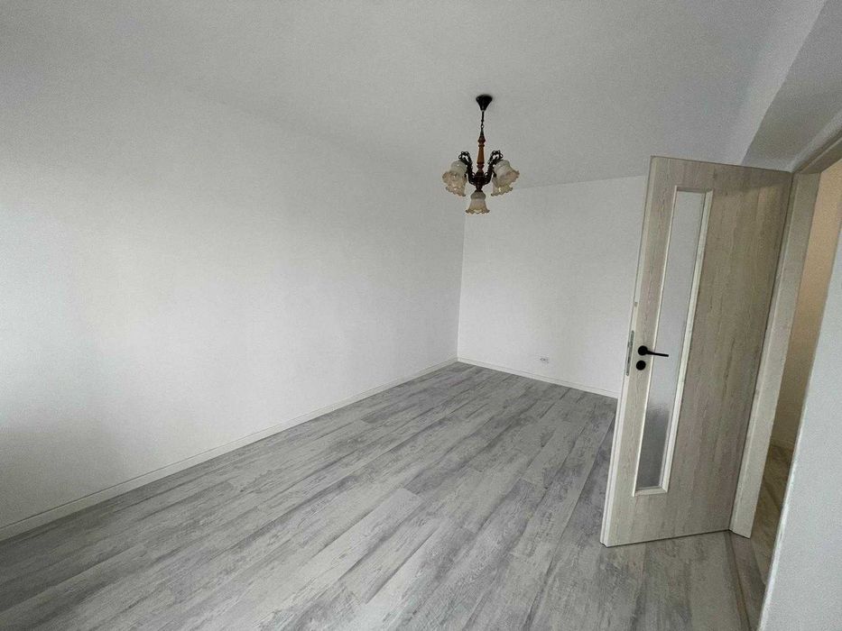 Proprietar, vand apartament 2 camere, etaj 3, Strand