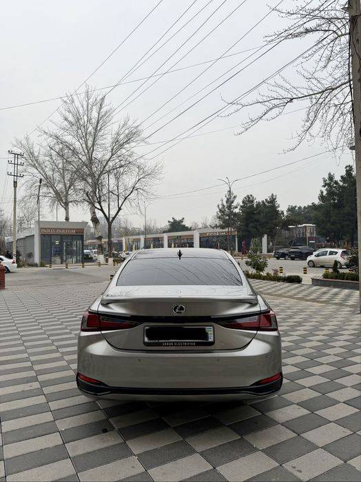 LEXUS ES300h Hybrid Full