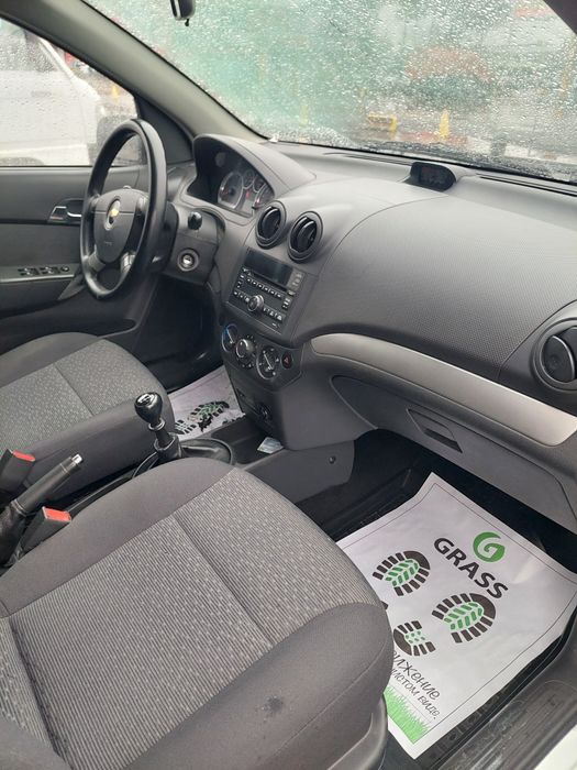 Nexia 3 sotiladi xolati zor toza moshina Srochna sotiladi