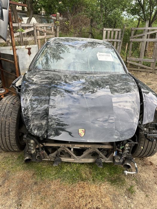 Porsche panamera 4. 2018