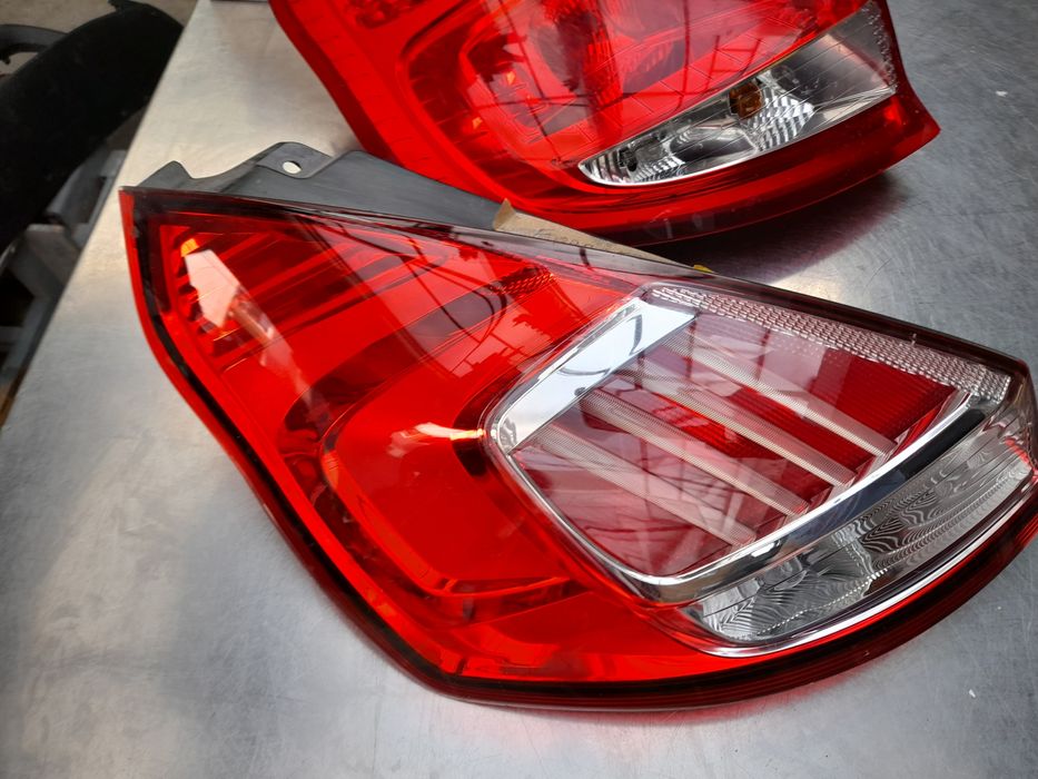 Стоп форд фиеста 90лв гр. Варна Левски • OLX.bg