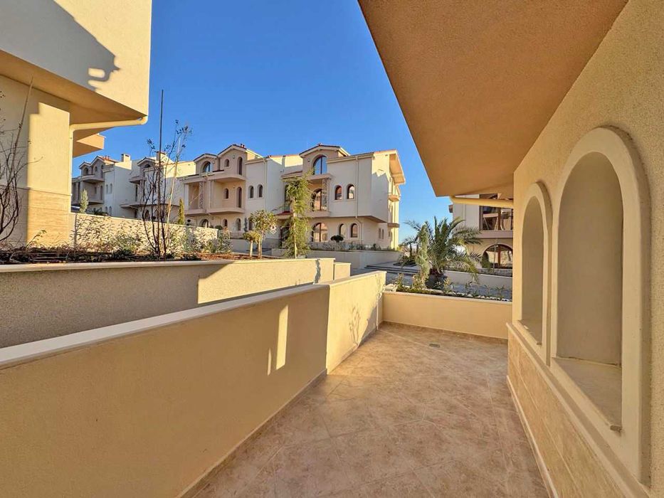 Продава се Едностаен апартамент в к.к. Слънчев бряг - 71 кв.м за 1113 €/кв.м - Снимка #1