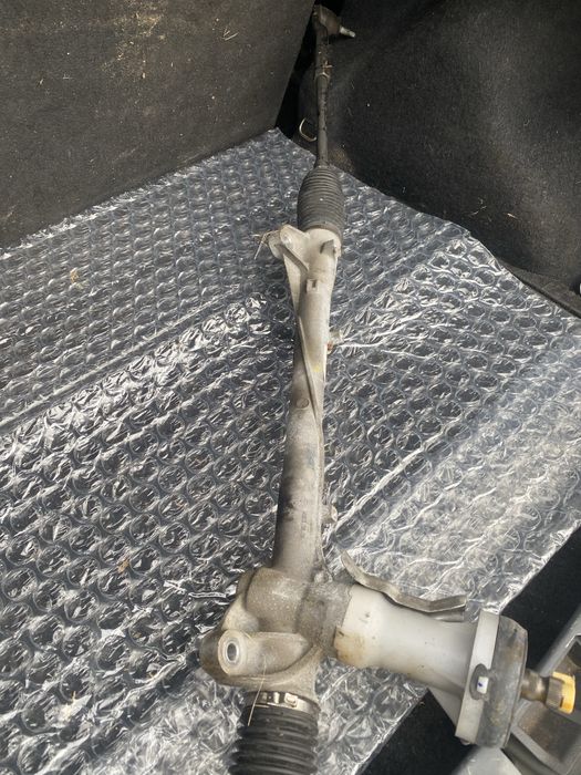 оригинална кормилна рейка Kia Ceed / Hyundai i30