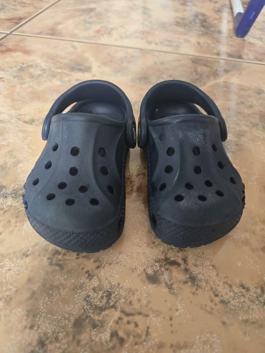 Crocs c5 marimea 20/21 cele roz sunt stil Crocs