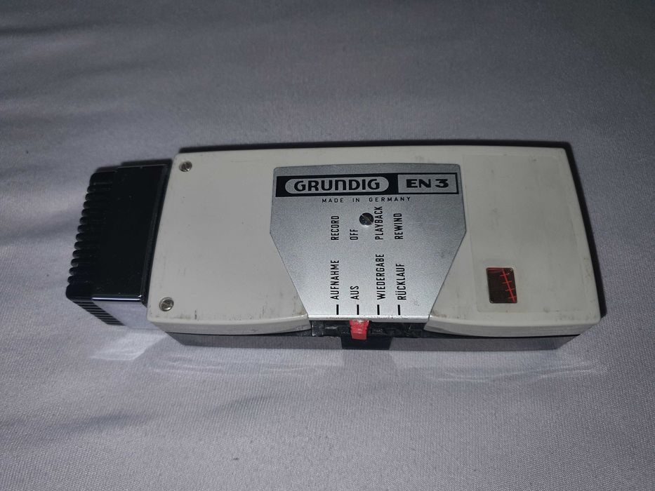 диктофон GRUNDIG EN 3