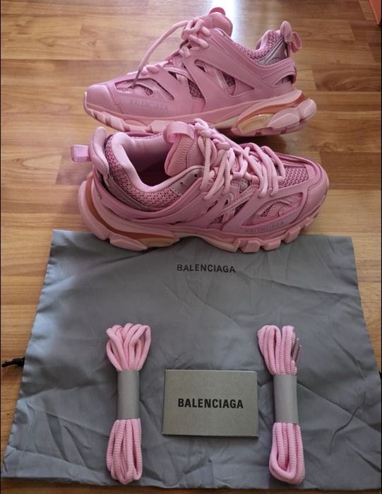 Balenciaga track led