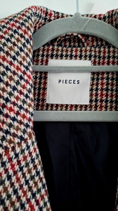 Леко палто Pieces L