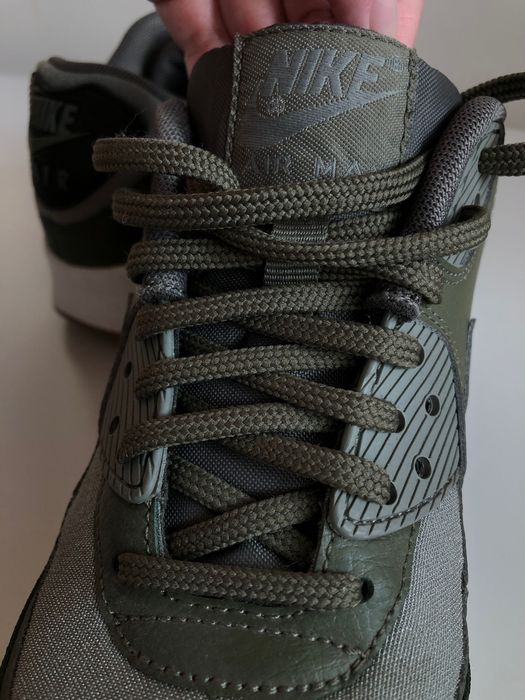NIKE WMNS AIR MAX 90 - Medium Olive/ Dark Stucco 37.5 (4)