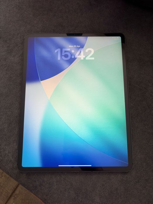 iPad Pro 12.9 2020 512GB Cellular (SIM) – stare foarte bună + folie sigilată