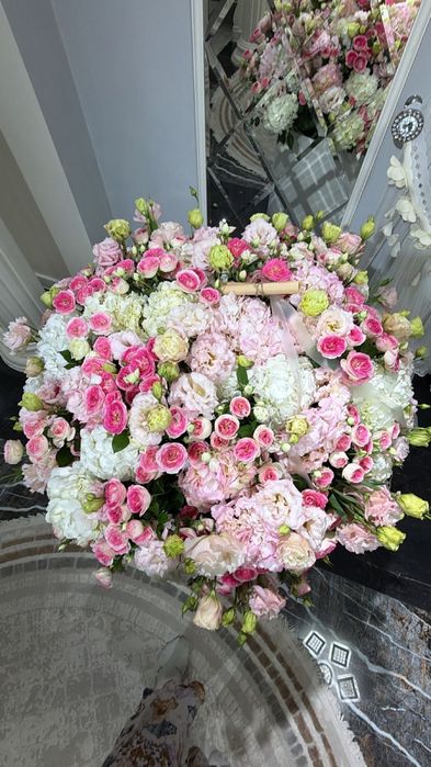 Продаю букеты по обьему большие можете забрать