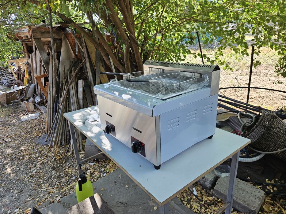 Фритюрник специално за пържене на мекици понички и риба във по големи