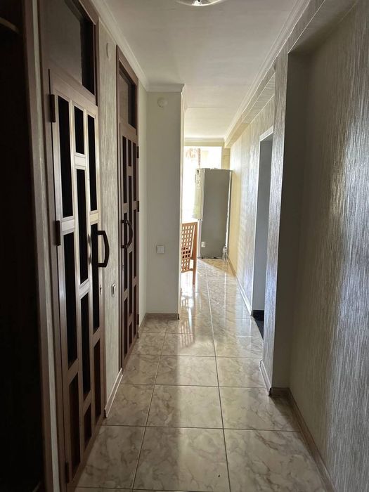 Сдается трехкомнатная квартира в центре города