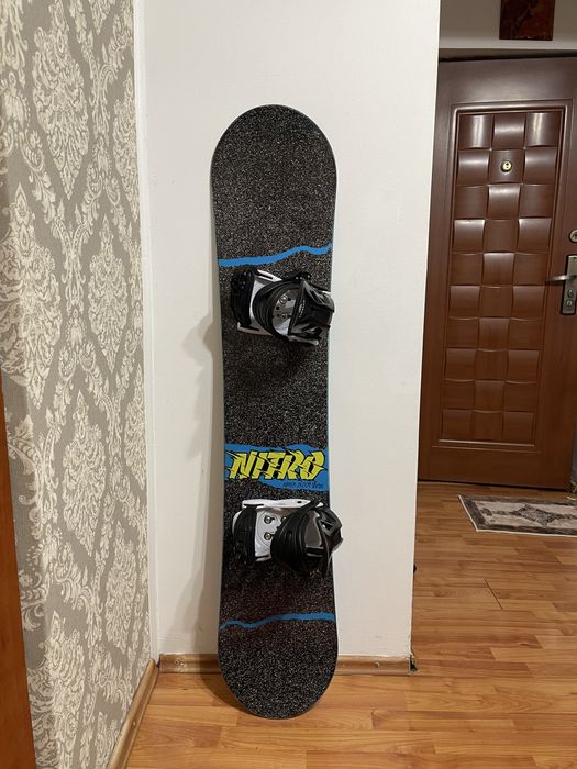 Placa snowbord 142 cm nitro riper cu legaturi