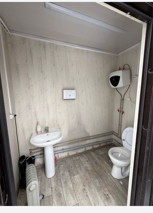 Продается офис продаж в контейнером стиле