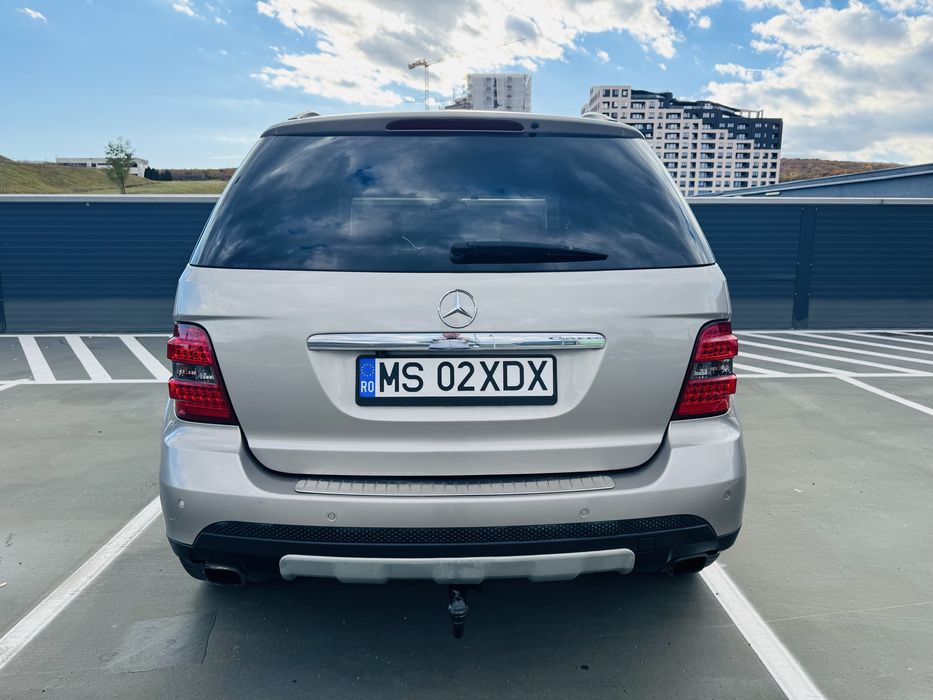 Mercedes Benz ML W164 4.0 V8 Autoutilitara