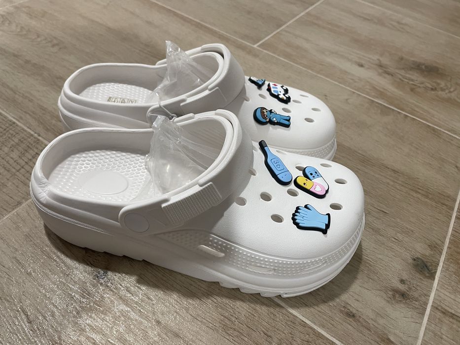 Papuci foarte comozi marimea 36/37