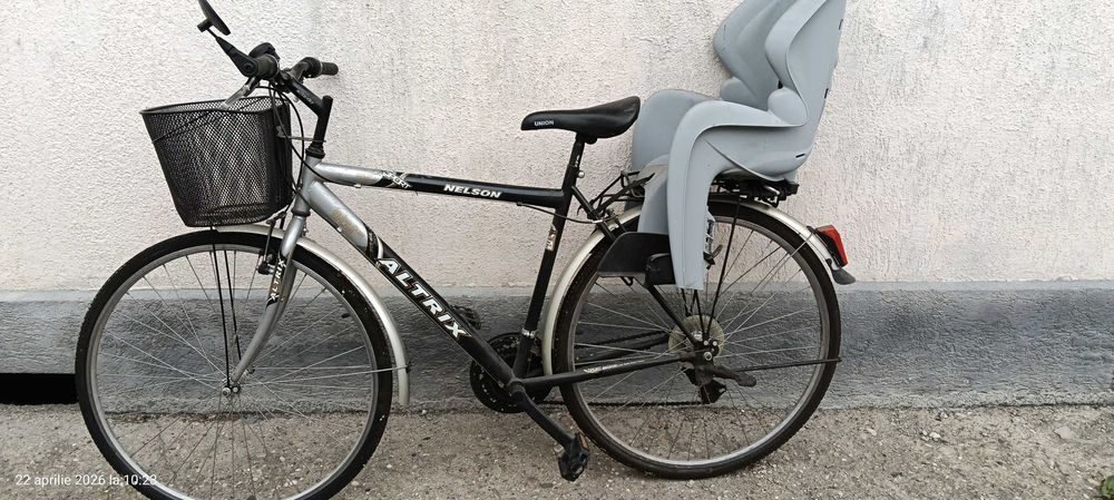 Vand bicicletele familiei