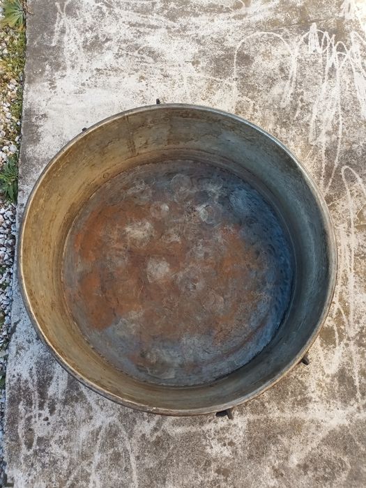 Тава за варене на лютеница