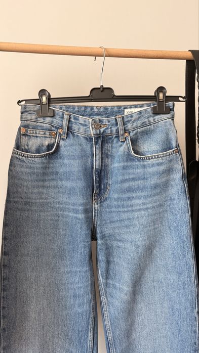 Джинсы ZARA на высокой посадке