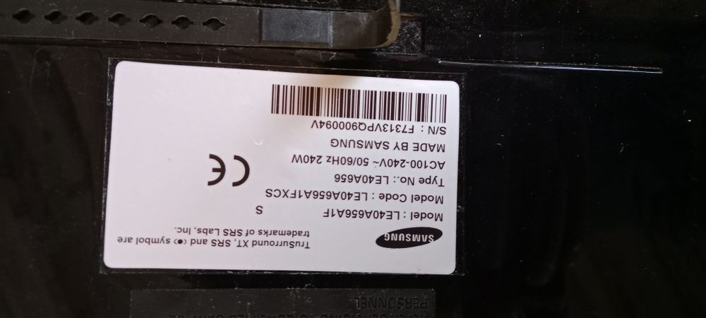 Продам телевизор на запчасти