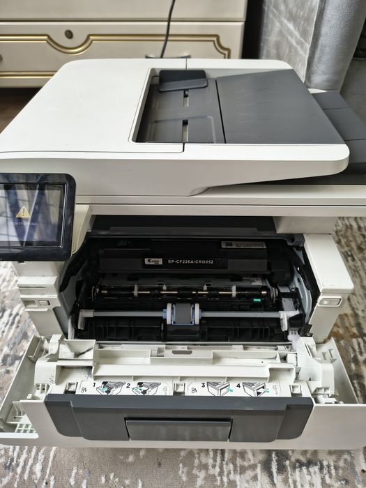 Продам МФУ hp426